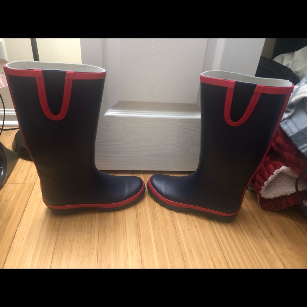 Rain boots